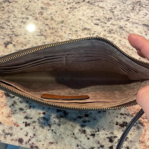 Michael Kors Purse Wallet - Picture 4 of 4